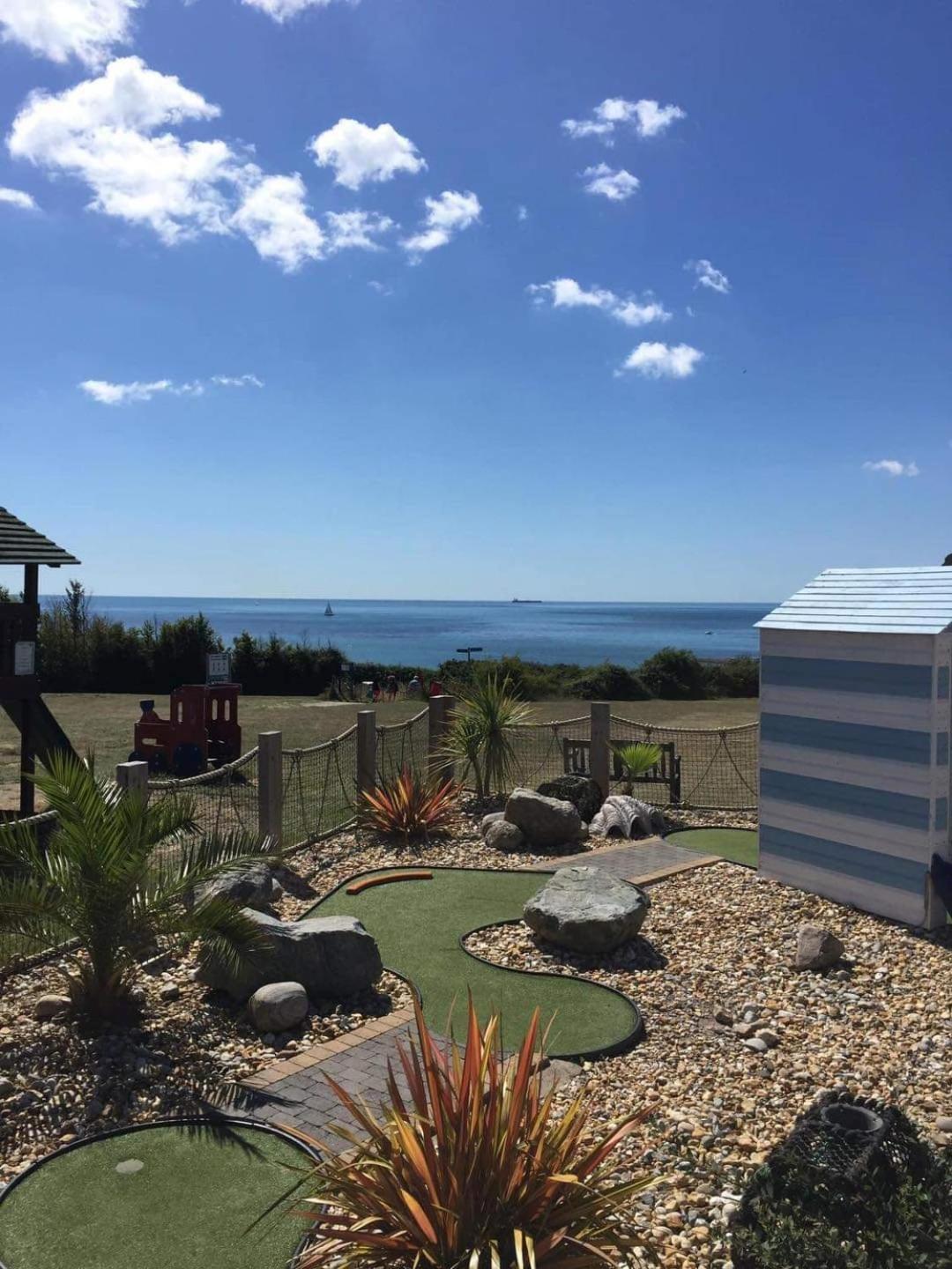Home With A View Whitecliff Bay Holiday Park Bembridge Eksteriør bilde